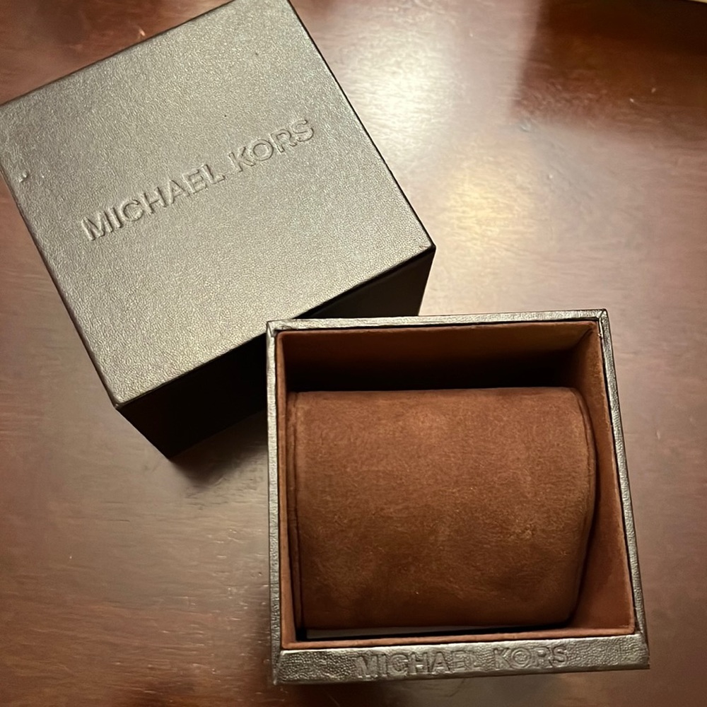 Michael Kors Watch Box